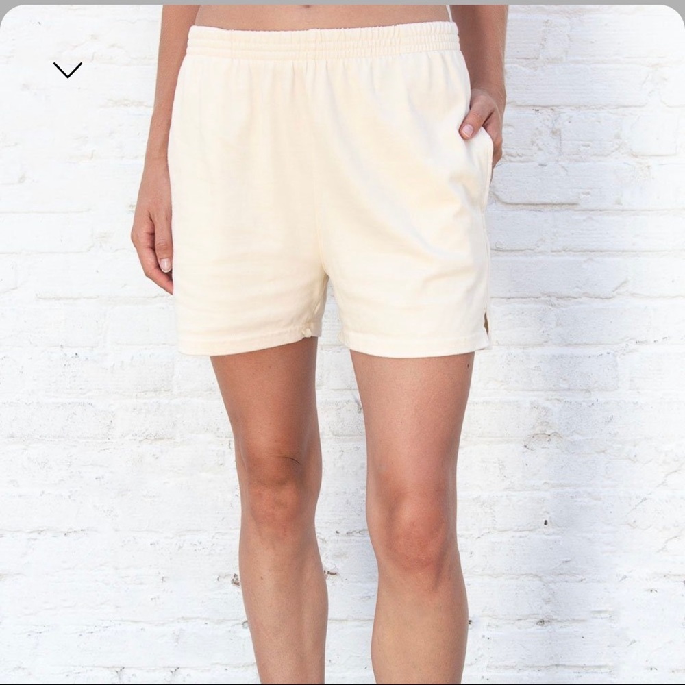 Brandy Melville Rosa Sweatshorts